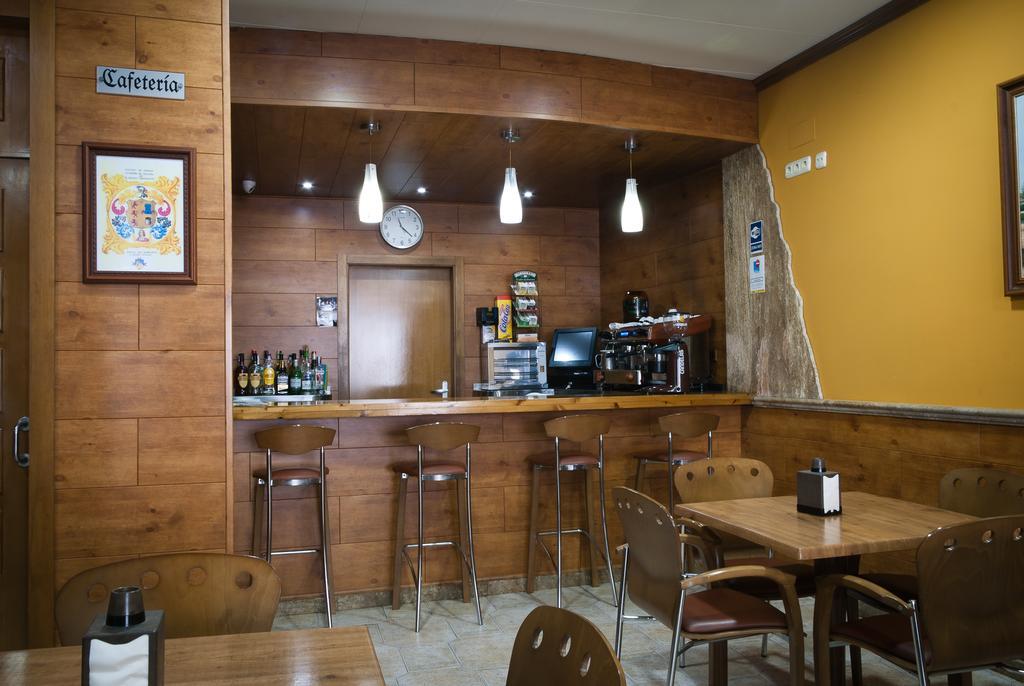 אלקזר דה סן חואן Hotel Hidalgo Quijada מראה חיצוני תמונה