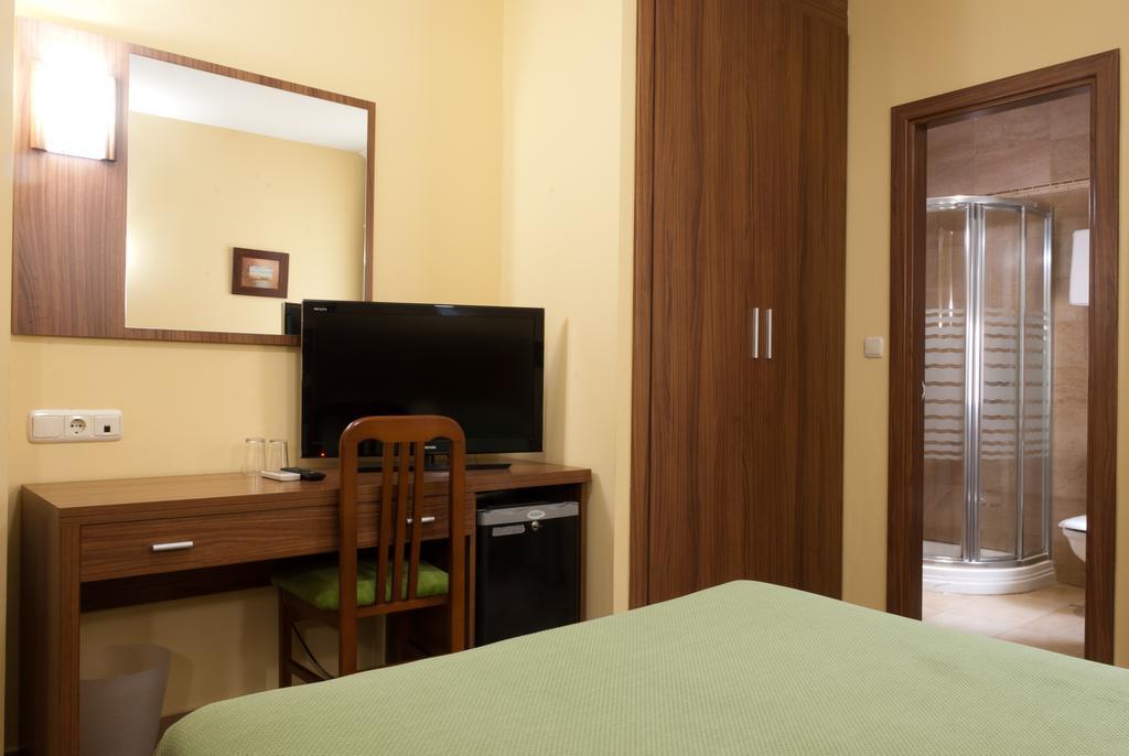 אלקזר דה סן חואן Hotel Hidalgo Quijada מראה חיצוני תמונה