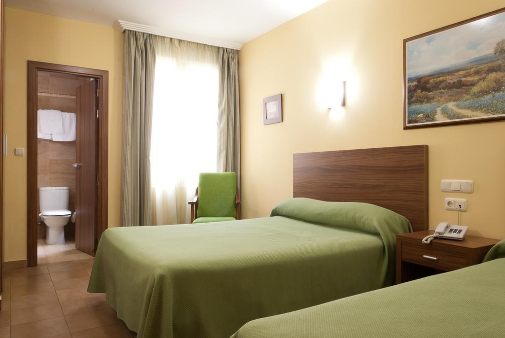 אלקזר דה סן חואן Hotel Hidalgo Quijada מראה חיצוני תמונה